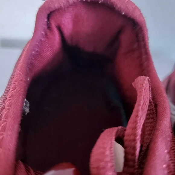 Nike Air Vapormax Plus Women's Triple Red (Burgundy) Running Sneakers - Picture 8 of 11